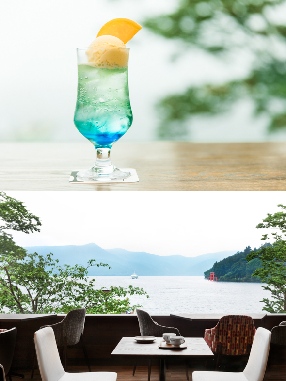 芦ノ湖を眺めながら、涼しげなドリンクを